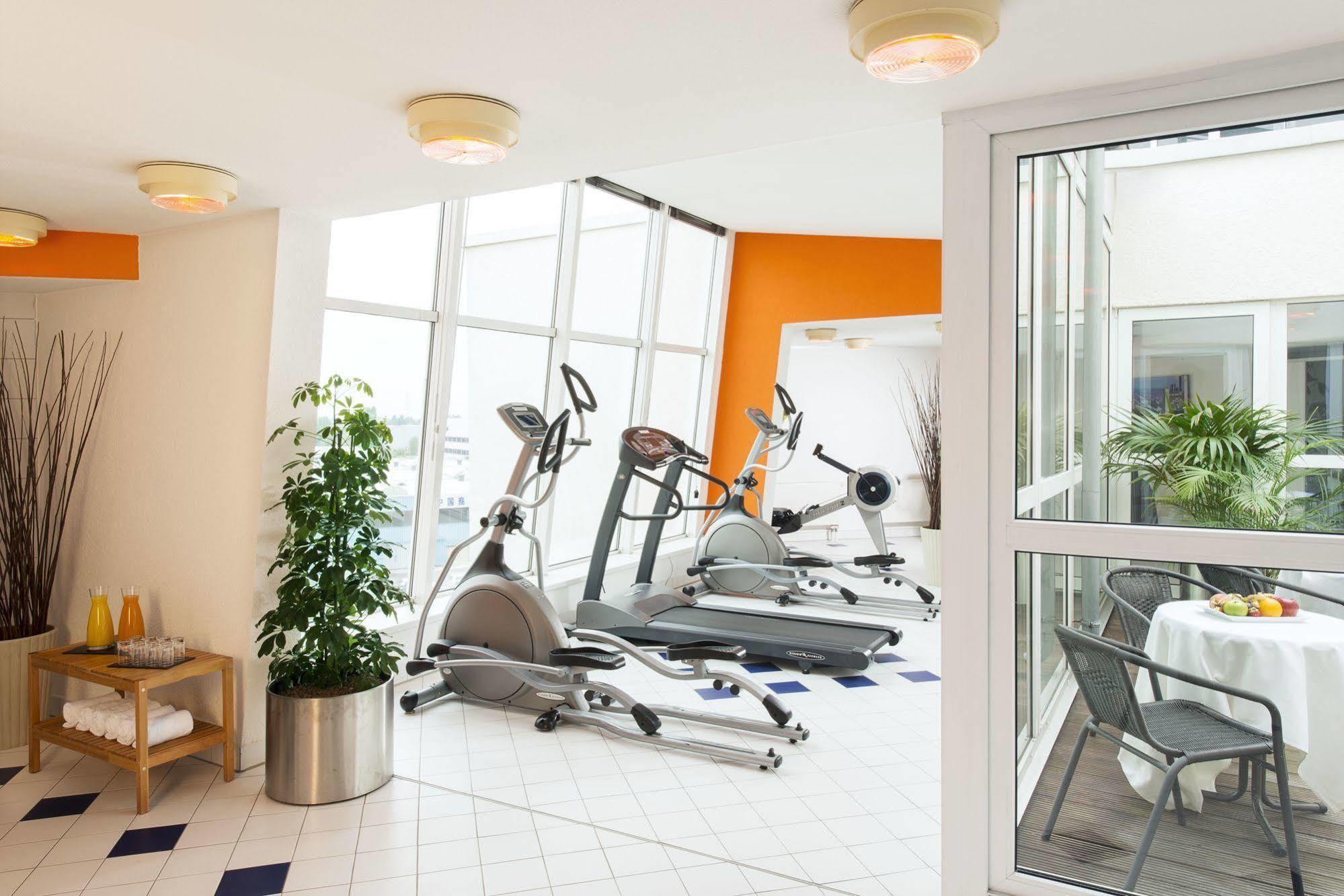 Nh Frankfurt Conference Center Hotel 4*